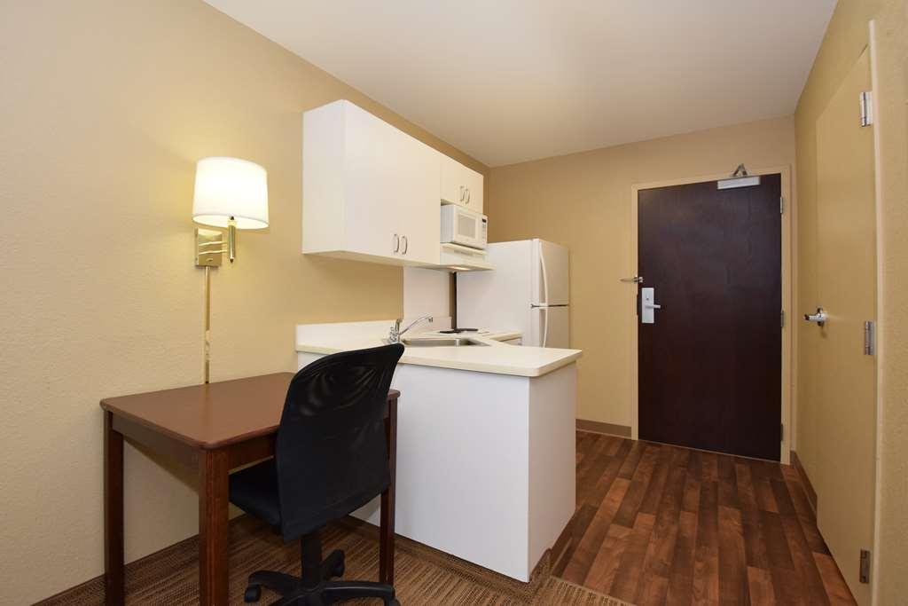 Extended Stay America Suites - Detroit - Canton Δωμάτιο φωτογραφία